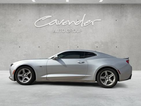 Used 2016 Chevrolet Camaro LT RWD image 13
