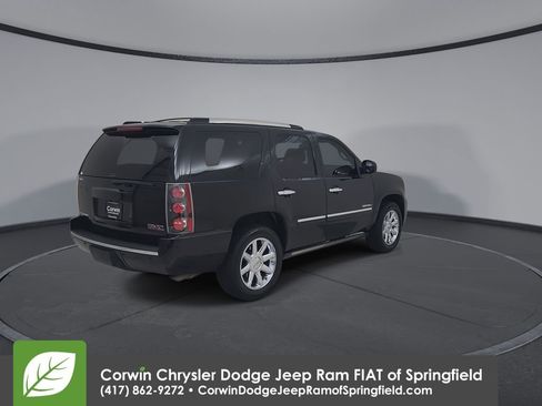 Used 2014 GMC Yukon Denali AWD/4WD image 15