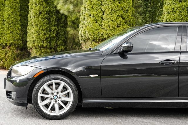 Used 2010 BMW 328i Sedan RWD image 6