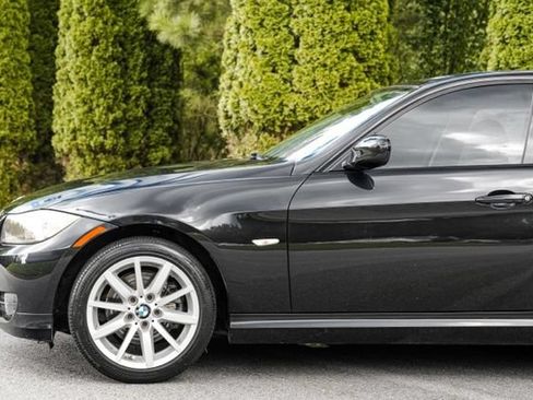 Used 2010 BMW 328i Sedan RWD image 6