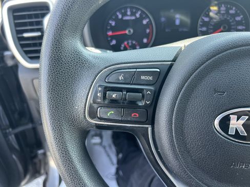 Used 2017 Kia Sportage LX FWD image 19