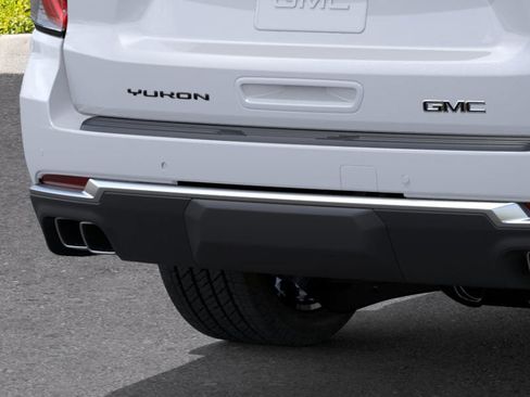 New 2026 GMC Yukon XL Denali AWD/4WD image 14