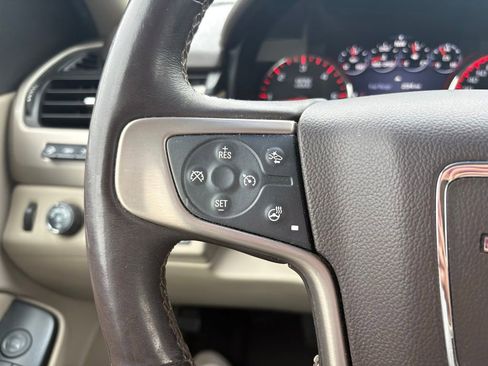 Used 2015 GMC Yukon XL Denali w/ Premium Package AWD/4WD image 18