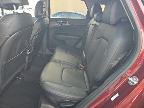 Used 2023 Kia Sportage SX FWD image 4