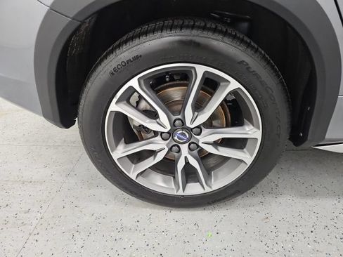 Used 2017 Volvo V60 T5 Cross Country w/ Convenience Package AWD/4WD image 7