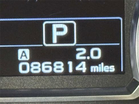 Used 2017 Subaru Forester 2.5i Limited image 2