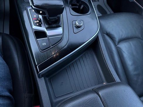 Used 2017 Audi Q7 3.0T Premium Plus image 19