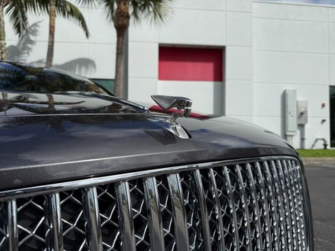Used 2021 Bentley Flying Spur W12 AWD/4WD image 7