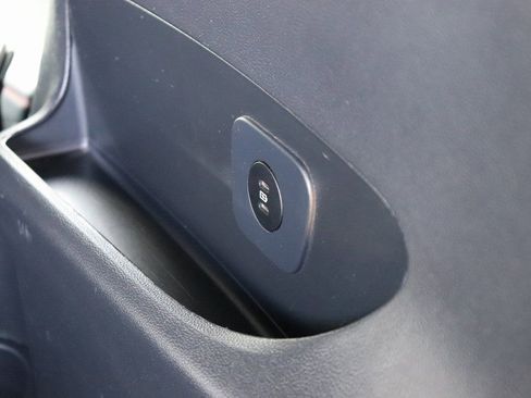 Used 2025 Ford Explorer ST-Line image 14