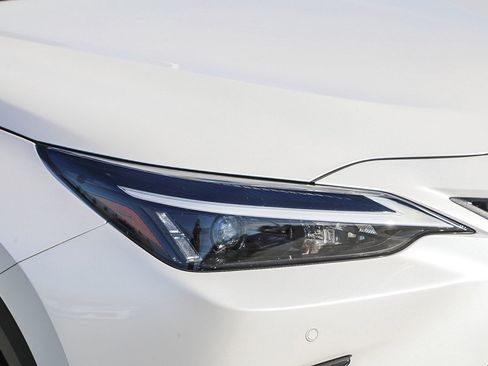 Used 2025 Lexus NX 350h AWD w/ Premium Package image 8