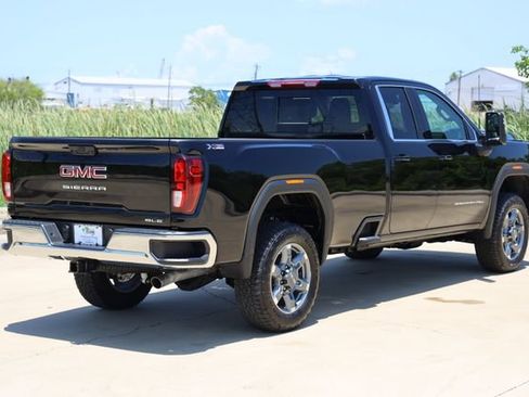 New 2026 GMC Sierra 3500 SLE w/ SLE Value Package AWD/4WD image 8