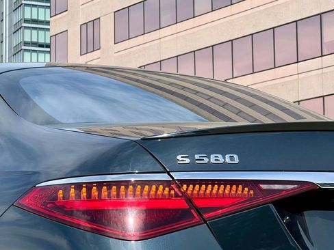 Certified 2021 Mercedes-Benz S 580 4MATIC Sedan image 11