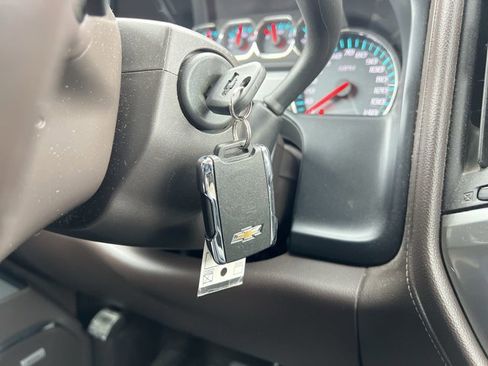 Used 2017 Chevrolet Silverado 2500 LTZ w/ Vortec Plus Package image 17