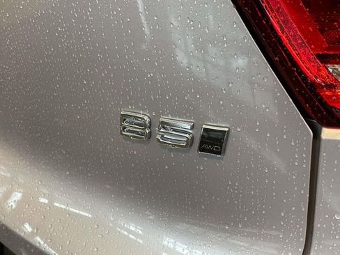 Used 2026 Volvo XC40 B5 Core w/ Climate Package image 8