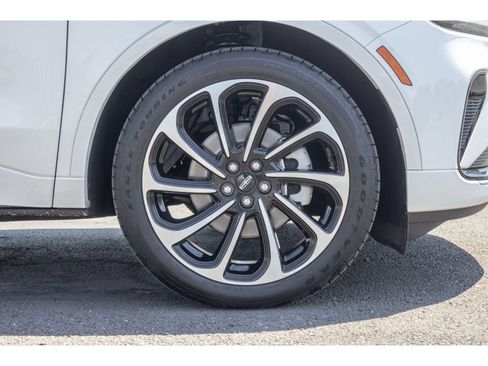 Used 2025 Lincoln Nautilus Black Label AWD/4WD image 9