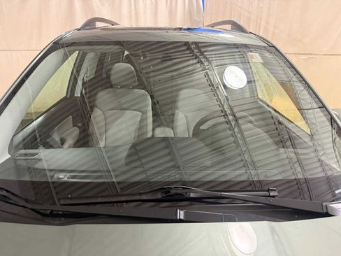 Used 2018 Subaru Forester 2.5i Premium w/ All-Weather Package image 14