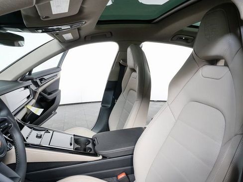 New 2026 Porsche Panamera RWD image 5