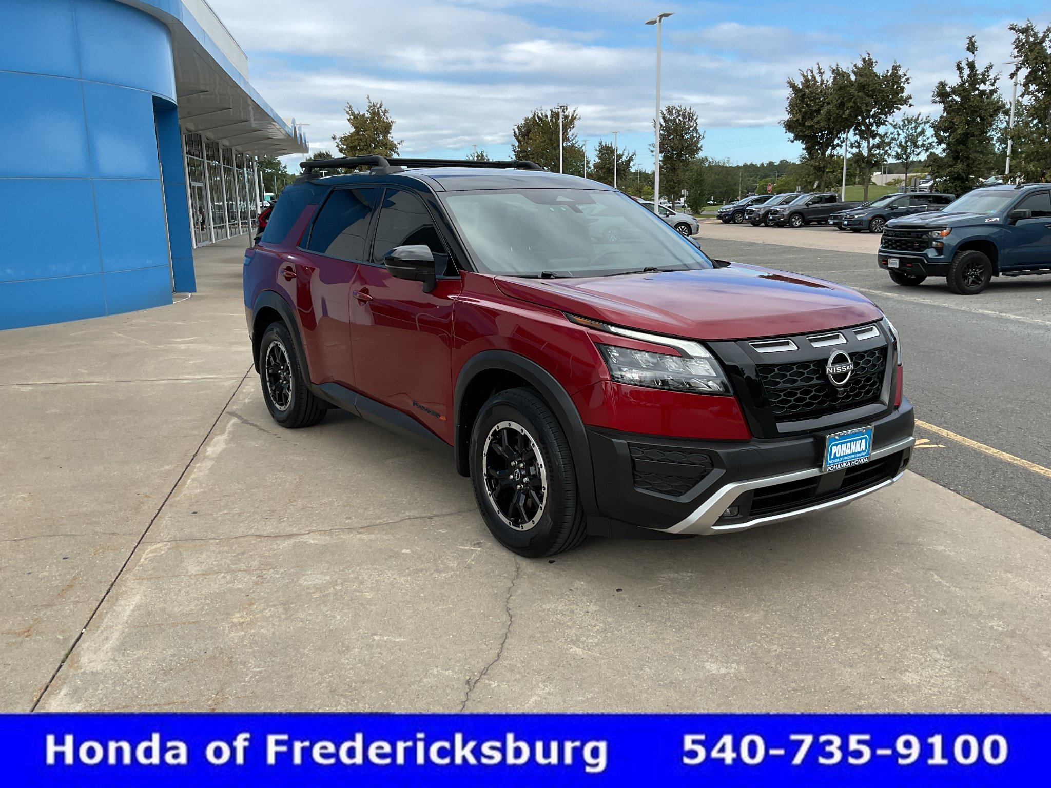 Used 2023 Nissan Pathfinder Rock Creek AWD/4WD image 8