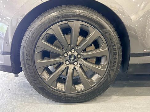 Used 2018 Land Rover Range Rover Velar R-Dynamic SE AWD/4WD image 48