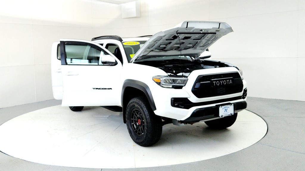 Certified 2023 Toyota Tacoma TRD Pro AWD/4WD image 9