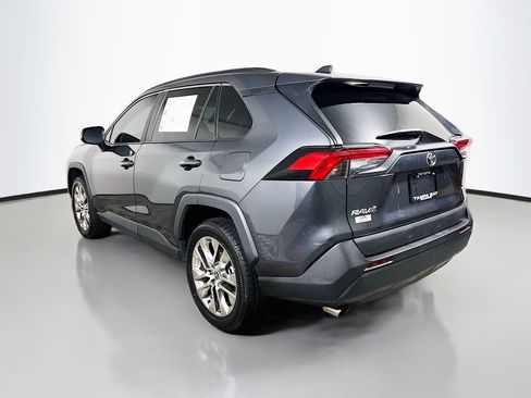 Used 2021 Toyota RAV4 XLE Premium FWD image 8
