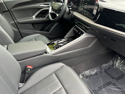 New 2025 Audi Q5 Premium image 15