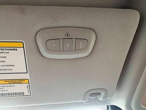 Used 2023 Jeep Cherokee Altitude Lux image 24