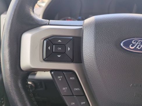 Used 2022 Ford F250 Lariat w/ Chrome Package AWD/4WD image 32