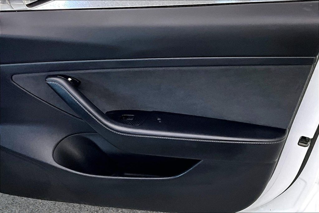 Used 2020 Tesla Model 3 Standard Range Plus RWD image 27