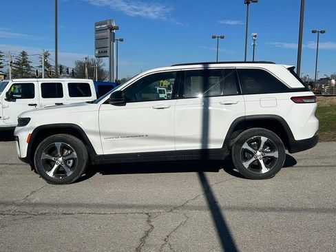 New 2026 Jeep Grand Cherokee Limited AWD/4WD image 11