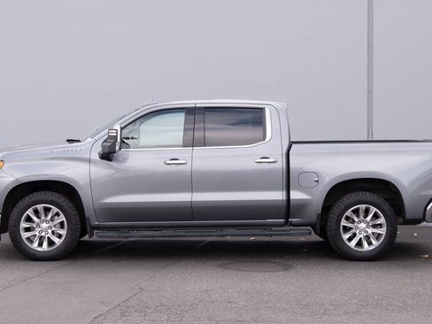 Used 2022 Chevrolet Silverado 1500 LTZ w/ Technology Package image 31