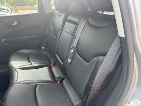 Used 2019 Jeep Compass Limited AWD/4WD image 11