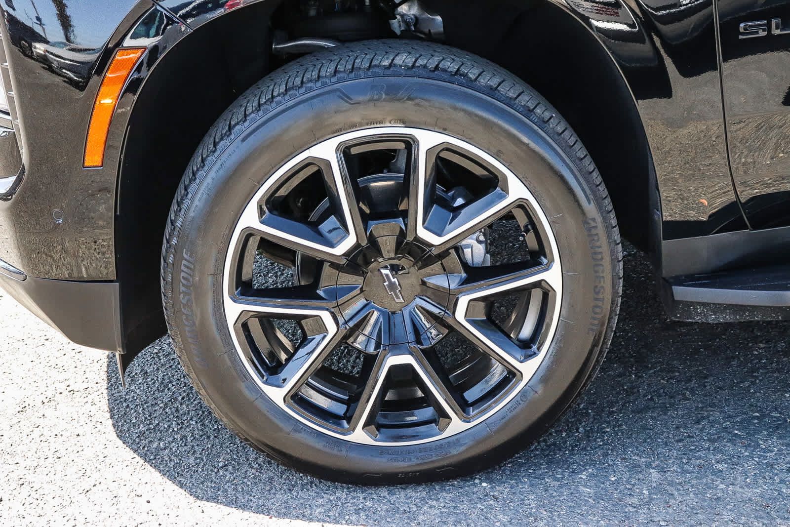 Used 2025 Chevrolet Suburban RST AWD/4WD image 17