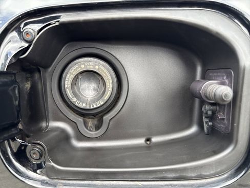 Used 2018 Honda Civic EX image 33