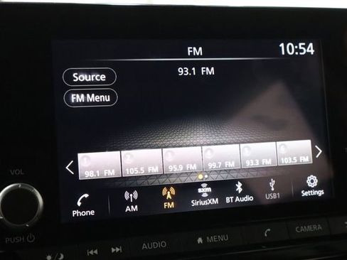 Used 2024 Nissan Pathfinder SV image 32