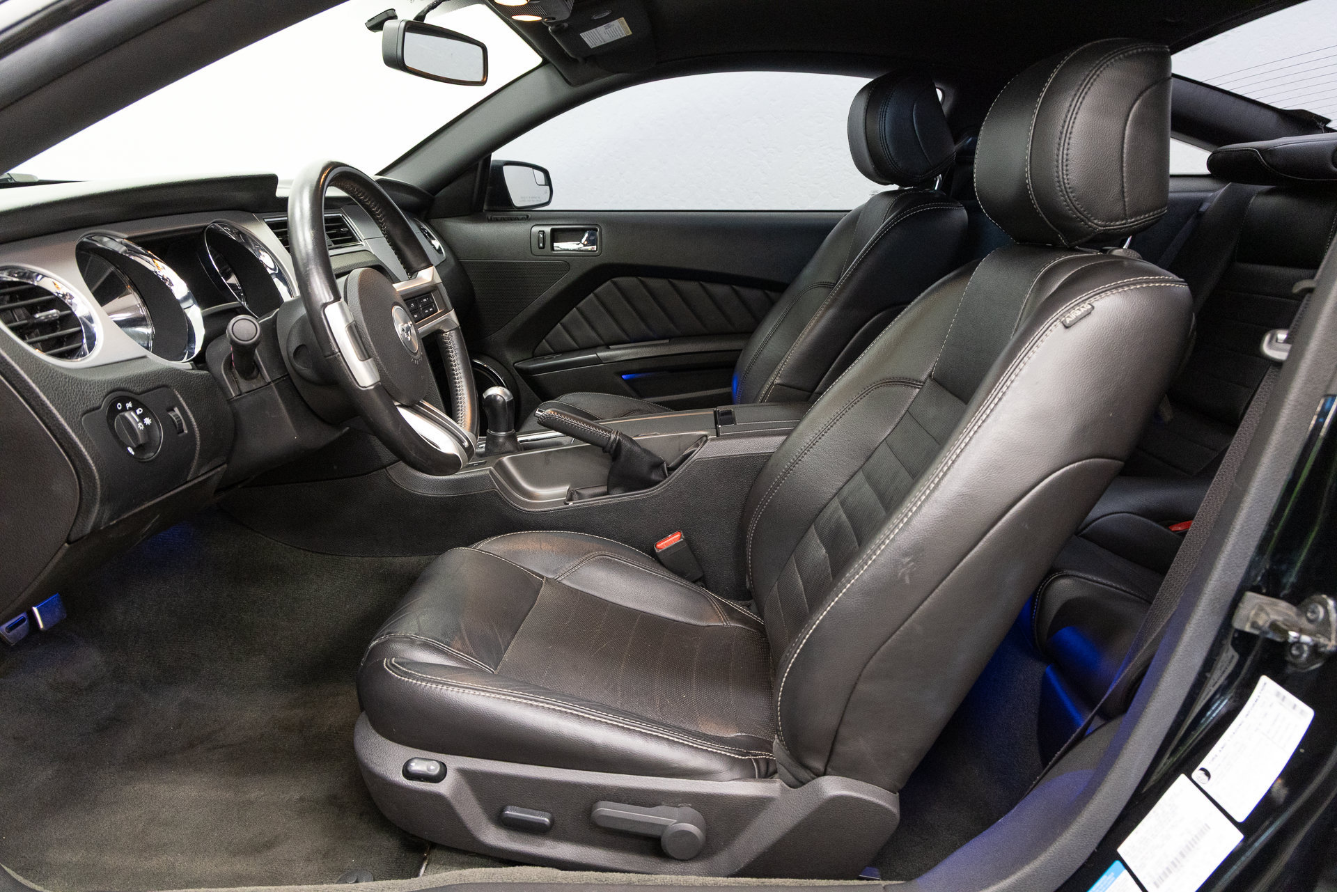Used 2014 Ford Mustang GT Premium w/ Brembo Brake Package RWD image 7