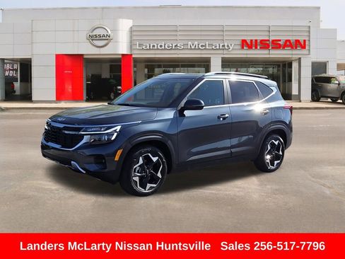 Used 2025 Kia Seltos EX w/ EX Sunroof Package FWD image 9