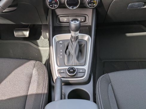 New 2026 Hyundai Venue SEL image 18