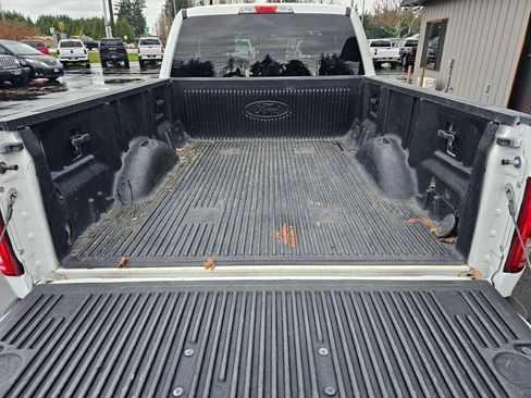 Used 2016 Ford F150 XLT w/ Equipment Group 301A Mid image 15