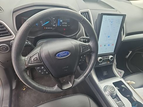 Used 2022 Ford Edge SEL w/ Convenience Package AWD/4WD image 15