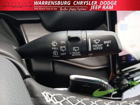 New 2025 Jeep Grand Cherokee L Limited w/ Luxury Tech Group II image 21