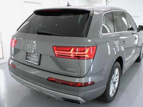 Used 2017 Audi Q7 3.0T Premium Plus image 9