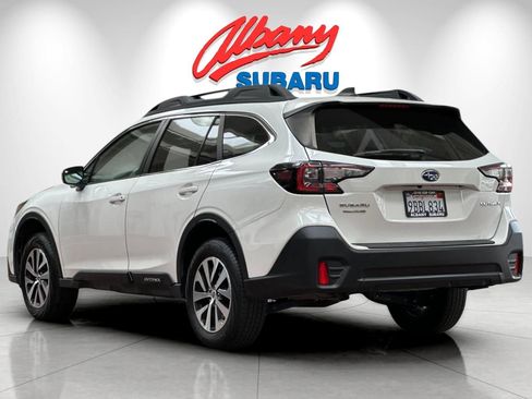 Used 2022 Subaru Outback Premium AWD/4WD image 7