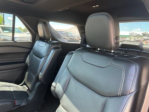 Used 2020 Ford Explorer ST w/ ST Street Pack AWD/4WD image 23