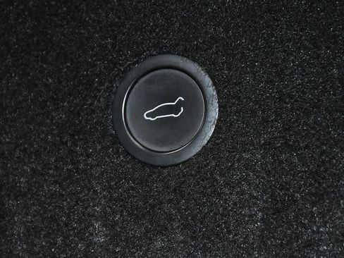 Used 2021 Tesla Model S Plaid image 58