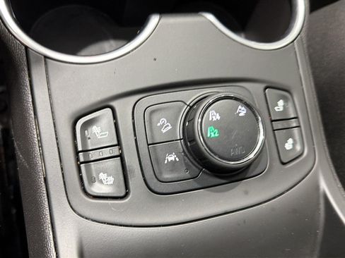 Used 2022 GMC Terrain SLE w/ Driver Convenience Package AWD/4WD image 19