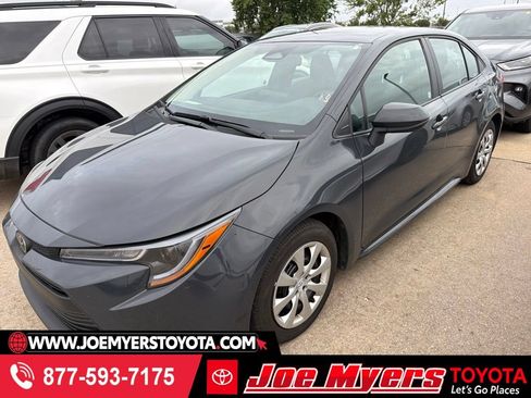 Used 2026 Toyota Corolla LE FWD image 1