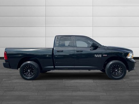 Used 2017 RAM 1500 Express AWD/4WD image 2