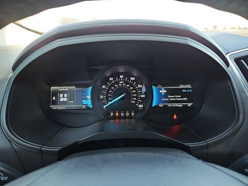 Used 2024 Ford Edge Titanium AWD/4WD image 29