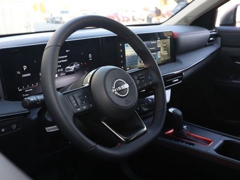 New 2025 Nissan Kicks SR image 14